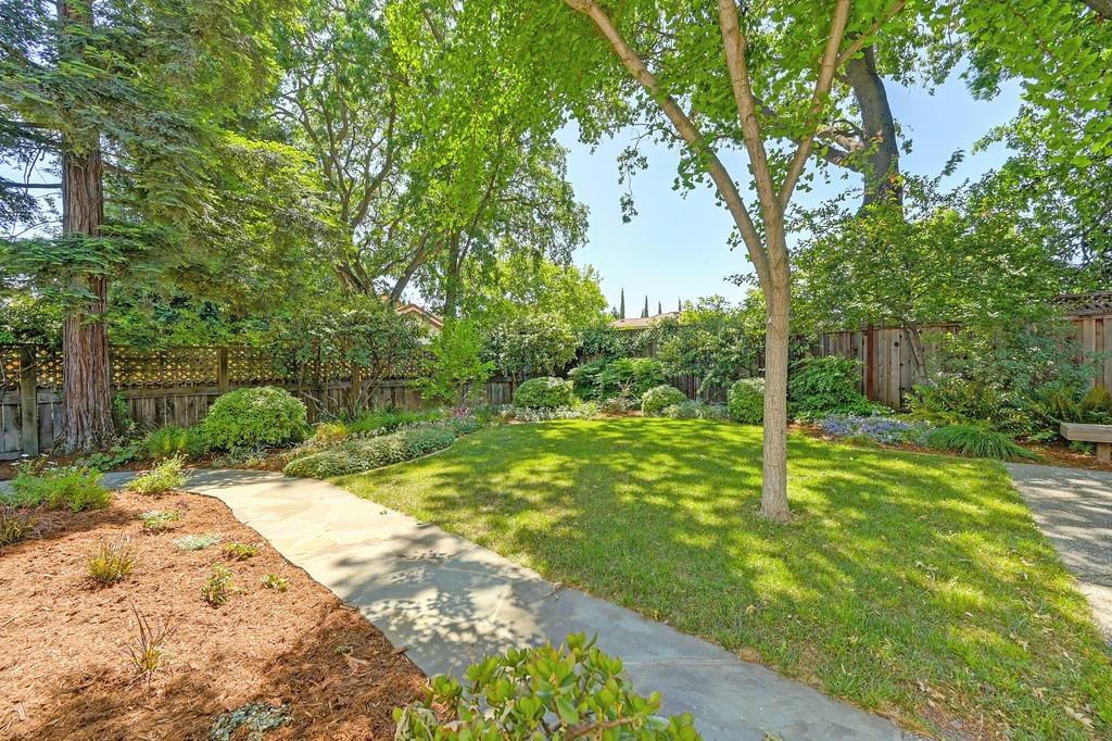 Detail Gallery Image 76 of 80 For 815 La Paz Dr, Davis,  CA 95618 - 4 Beds | 3 Baths