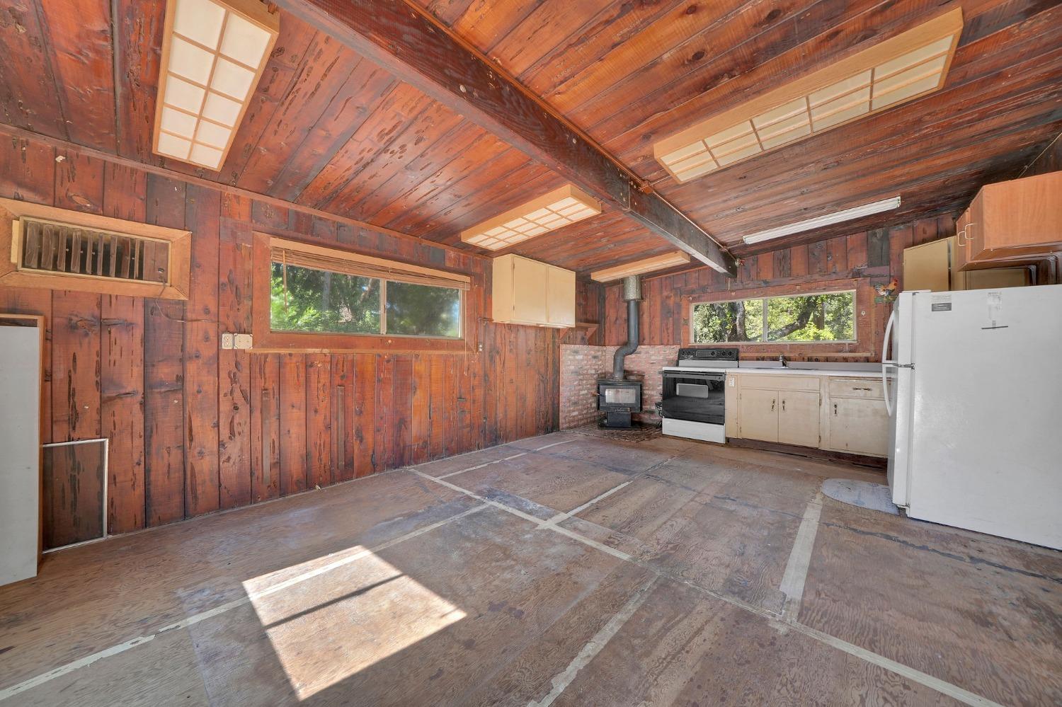 Detail Gallery Image 8 of 31 For 22895 Rocky Ln, Pioneer,  CA 95666 - 2 Beds | 1 Baths