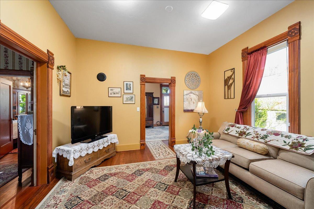 Detail Gallery Image 21 of 70 For 30 W Grass Valley St, Colfax,  CA 95713 - 4 Beds | 2 Baths