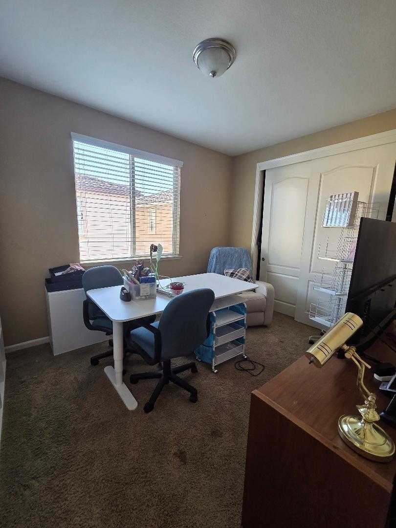 Detail Gallery Image 10 of 13 For 3299 San Vicente Rd, West Sacramento,  CA 95691 - 3 Beds | 2/1 Baths