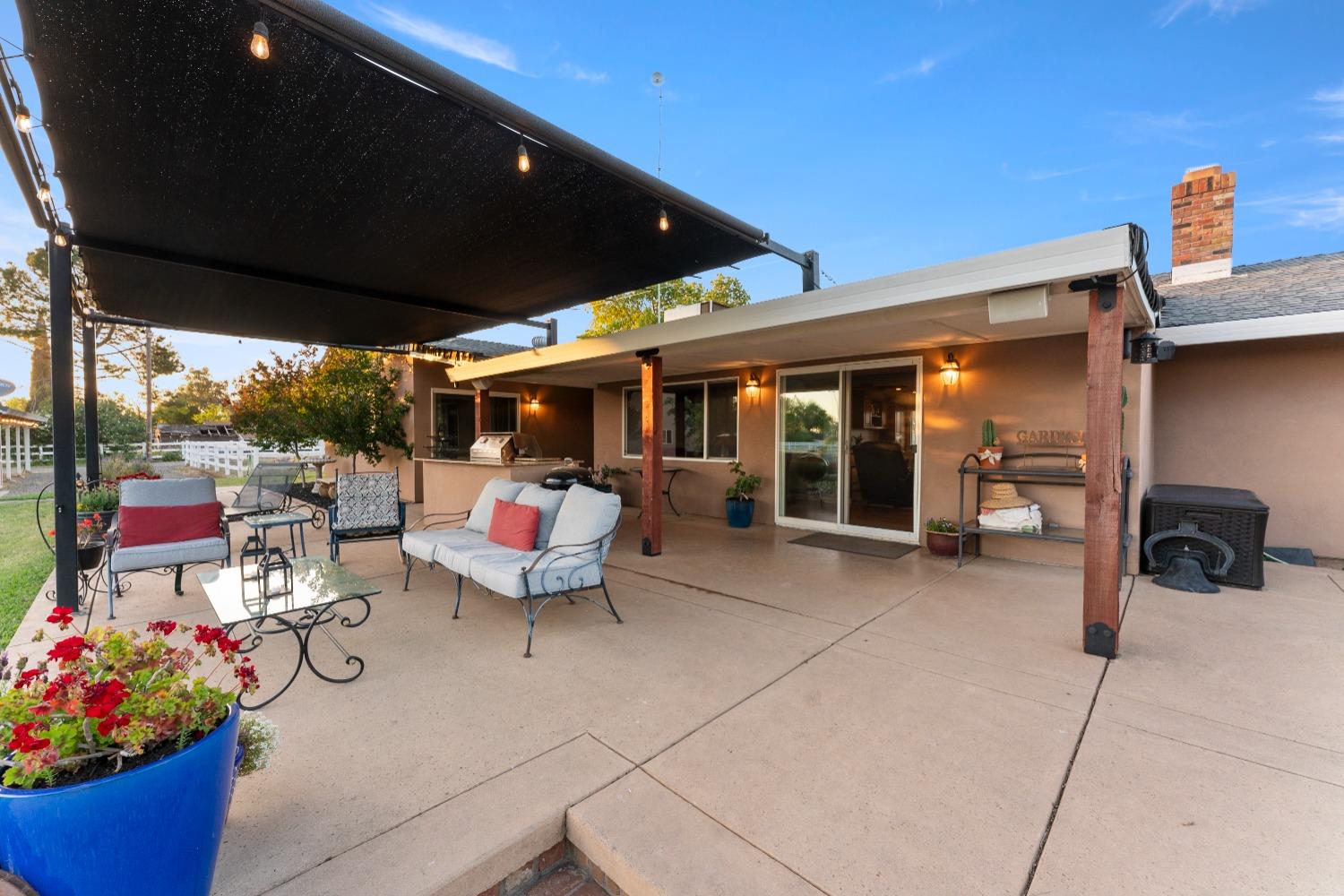 Detail Gallery Image 72 of 99 For 11750 Cresthill Dr, Elk Grove,  CA 95624 - 4 Beds | 2 Baths