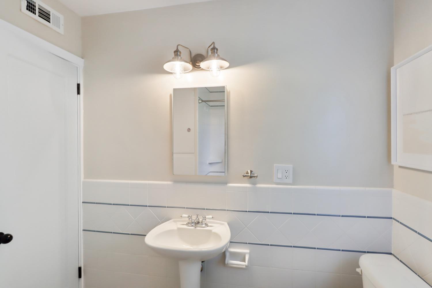 Detail Gallery Image 41 of 98 For 2590 S River Rd, West Sacramento,  CA 95691 - 3 Beds | 2/1 Baths