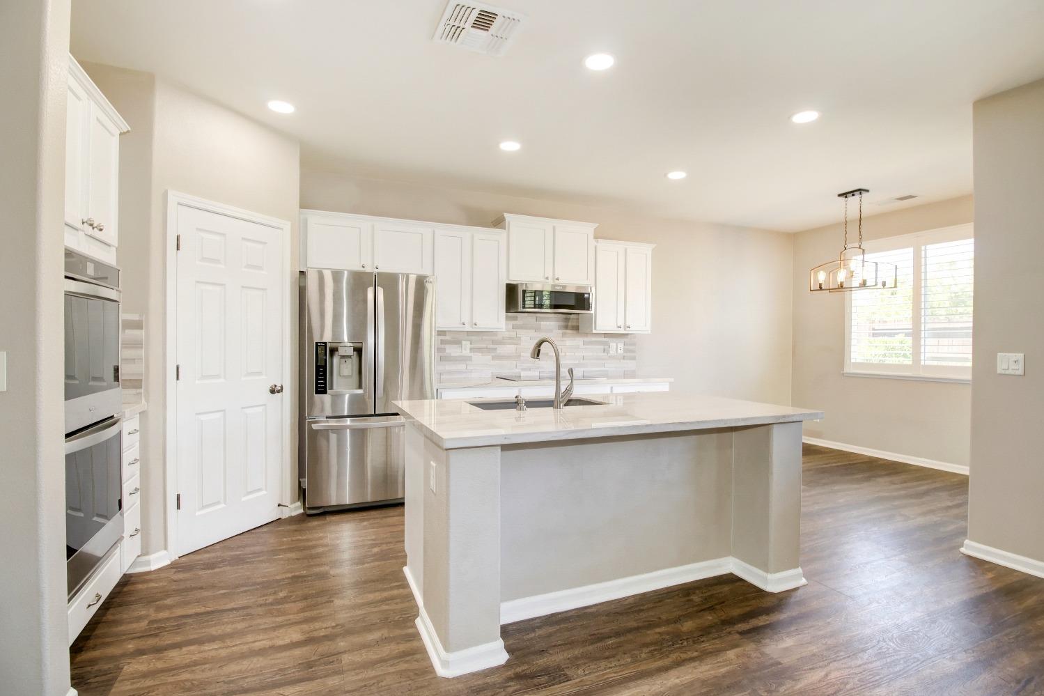 Detail Gallery Image 16 of 47 For 2337 Lockton Dr, Roseville,  CA 95747 - 3 Beds | 2 Baths