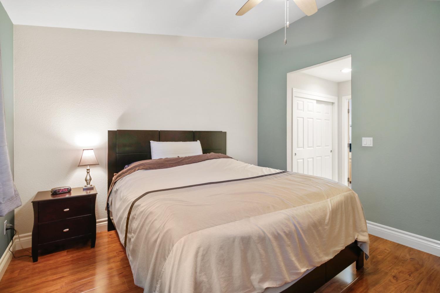 Detail Gallery Image 24 of 38 For 9527 Lake Park Ln, Elk Grove,  CA 95758 - 3 Beds | 2 Baths