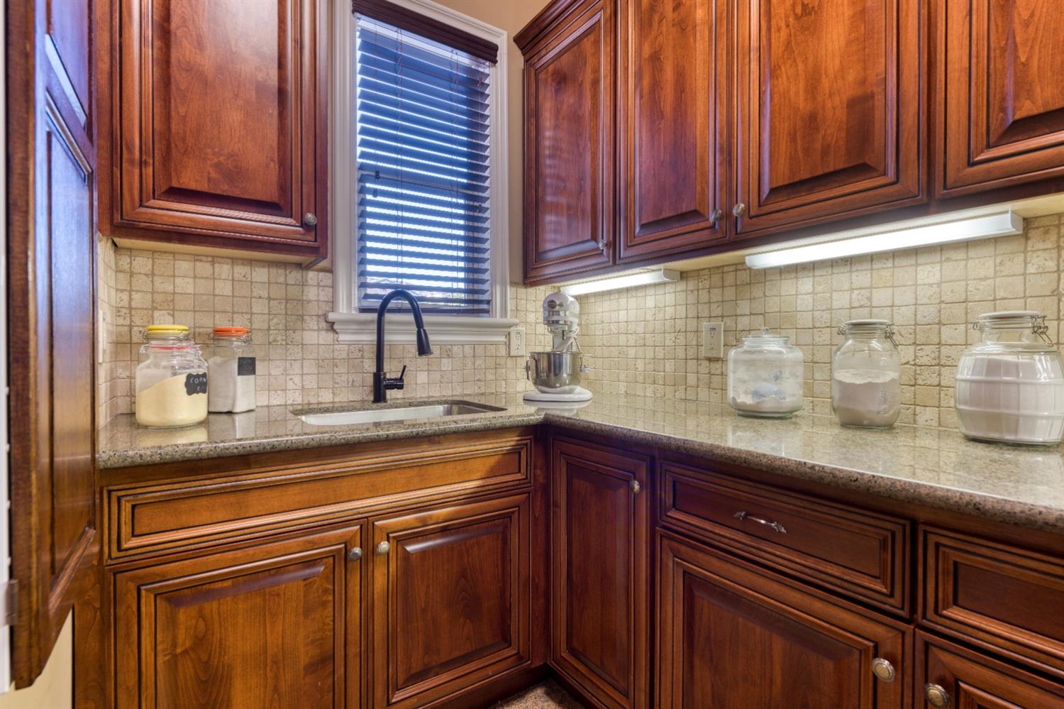 Detail Gallery Image 71 of 80 For 8618 Hawkstone Ct, Roseville,  CA 95747 - 4 Beds | 4/1 Baths
