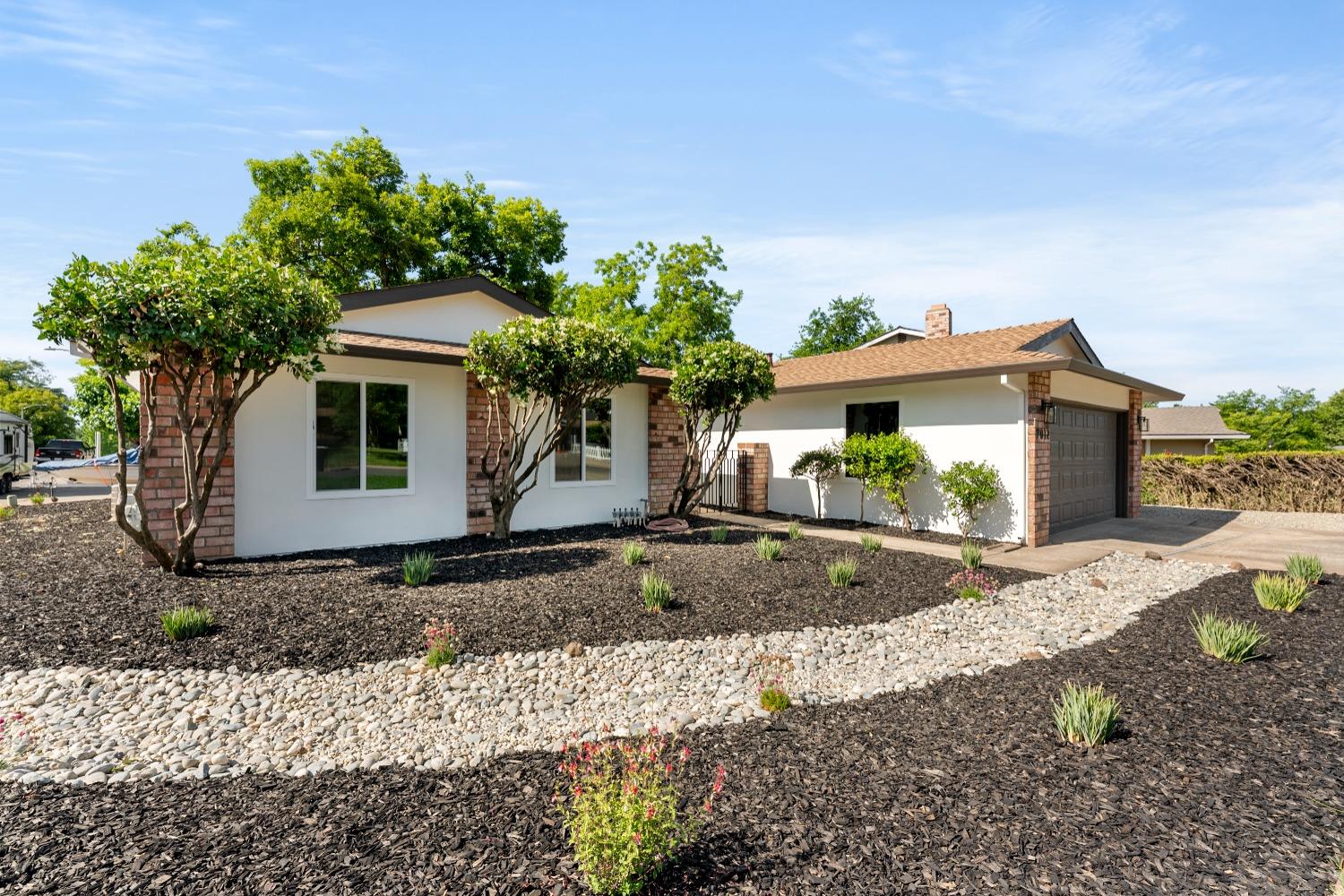 Detail Gallery Image 10 of 60 For 7012 Robin Rd, Fair Oaks,  CA 95628 - 4 Beds | 2 Baths