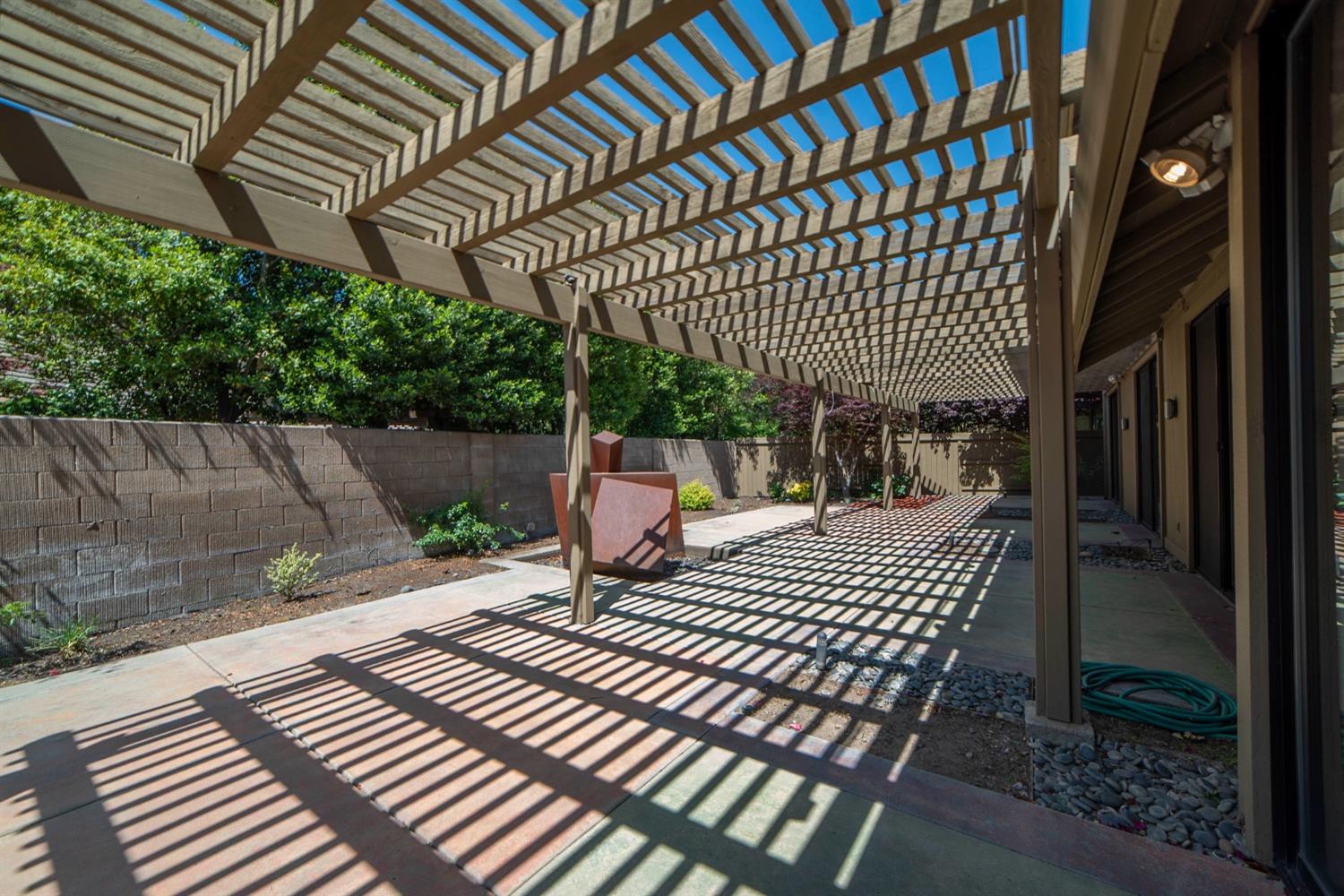 Detail Gallery Image 88 of 94 For 11457 Huntington Village Ln, Gold River,  CA 95670 - 4 Beds | 4/2 Baths