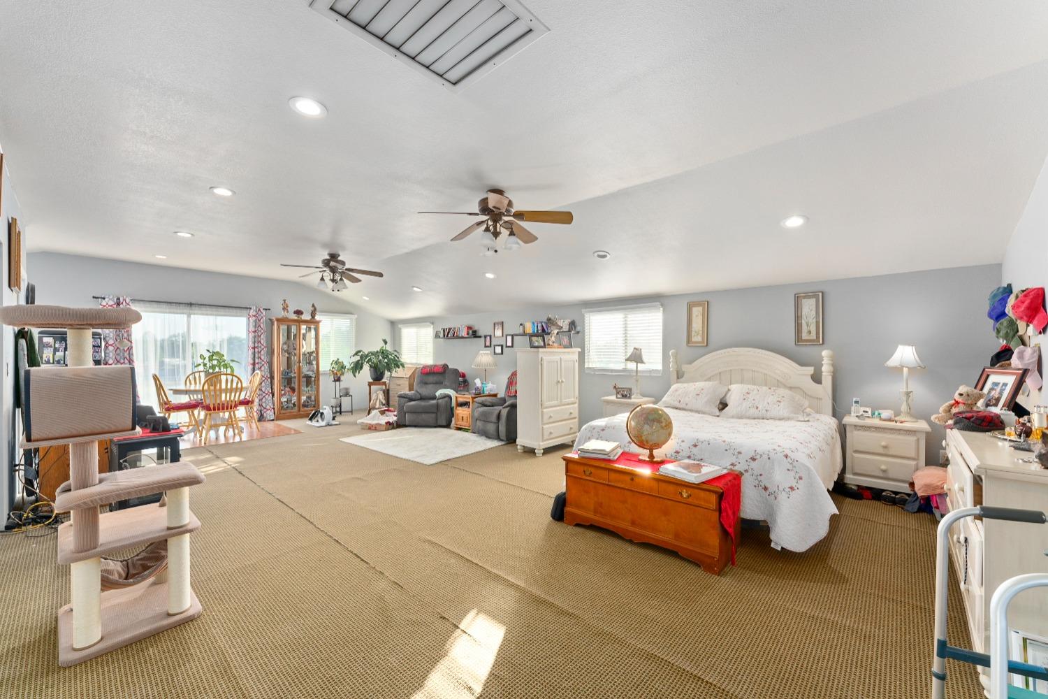 Detail Gallery Image 47 of 99 For 11750 Cresthill Dr, Elk Grove,  CA 95624 - 4 Beds | 2 Baths