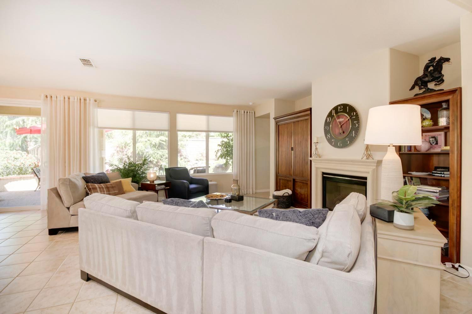 Detail Gallery Image 8 of 44 For 1960 Viola View Ct, Lincoln,  CA 95648 - 2 Beds | 2 Baths