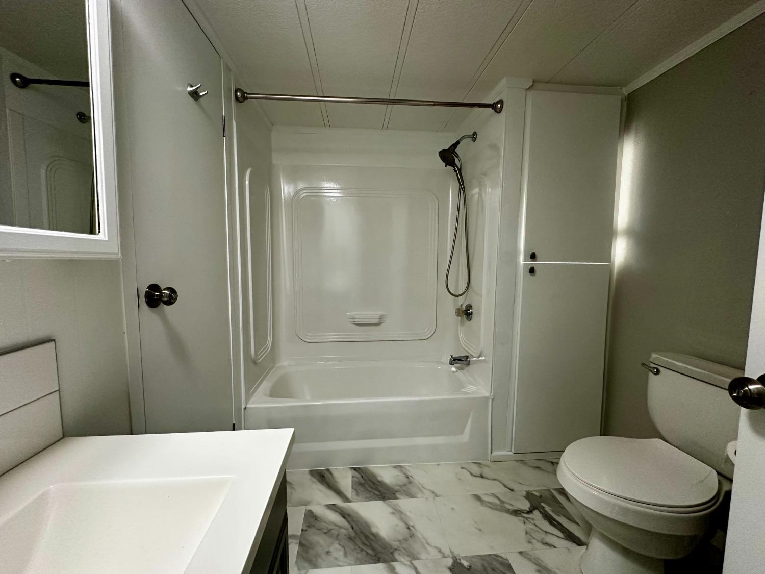 Detail Gallery Image 27 of 44 For 152 Village Cir #152,  Sacramento,  CA 95838 - 3 Beds | 2 Baths