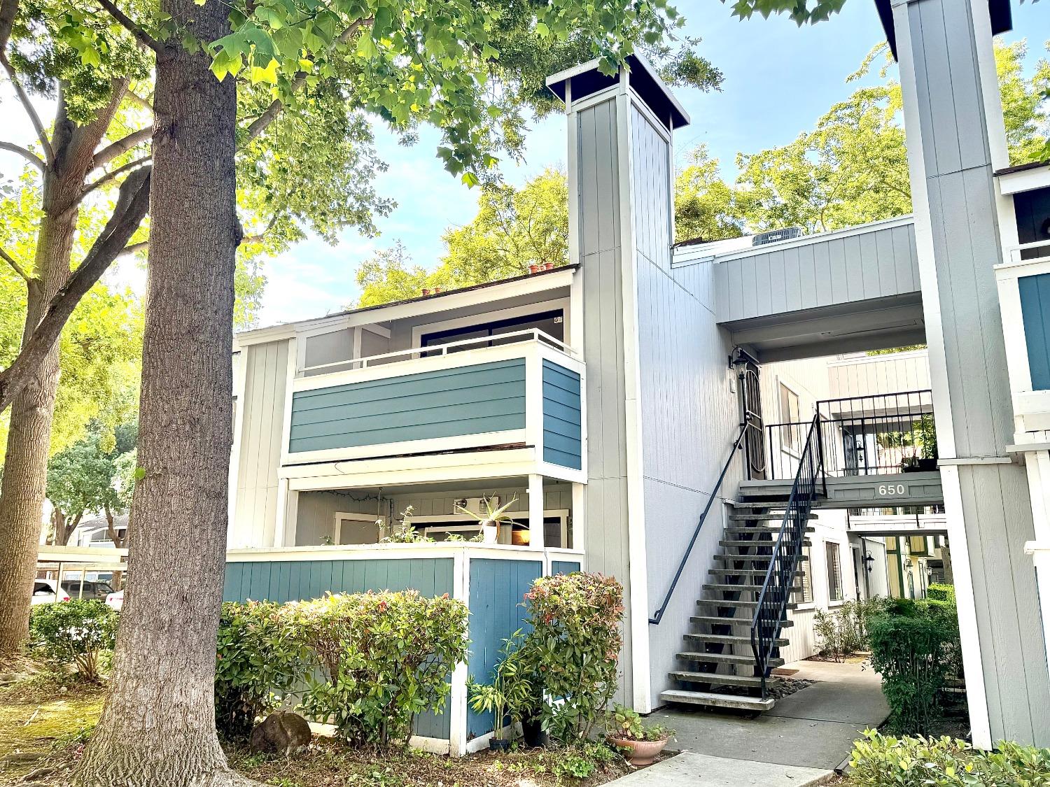Detail Gallery Image 1 of 33 For 650 Del Verde Cir #6,  Sacramento,  CA 95833 - 2 Beds | 1 Baths