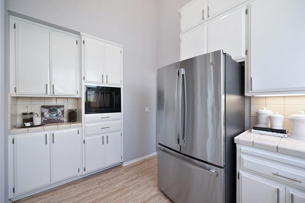 Concord Avenue, Davis, California image 9