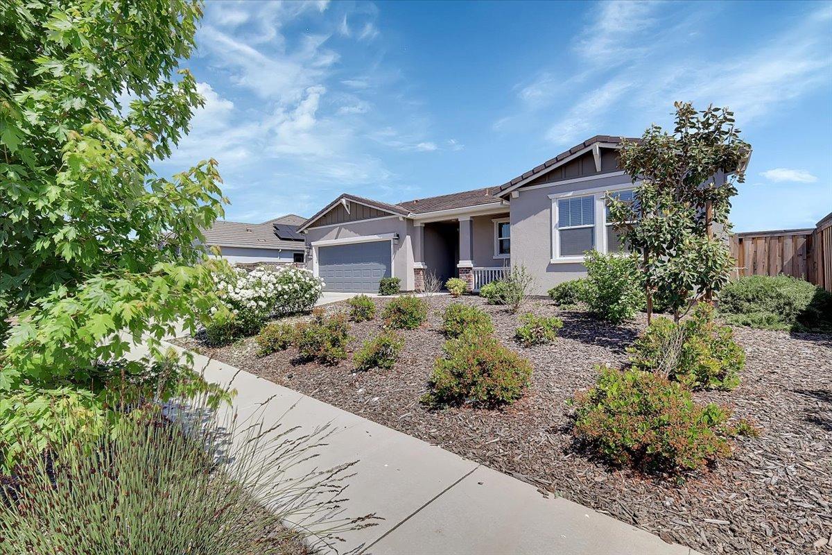 Detail Gallery Image 4 of 63 For 1465 Minories Dr, Plumas Lake,  CA 95961 - 3 Beds | 2 Baths