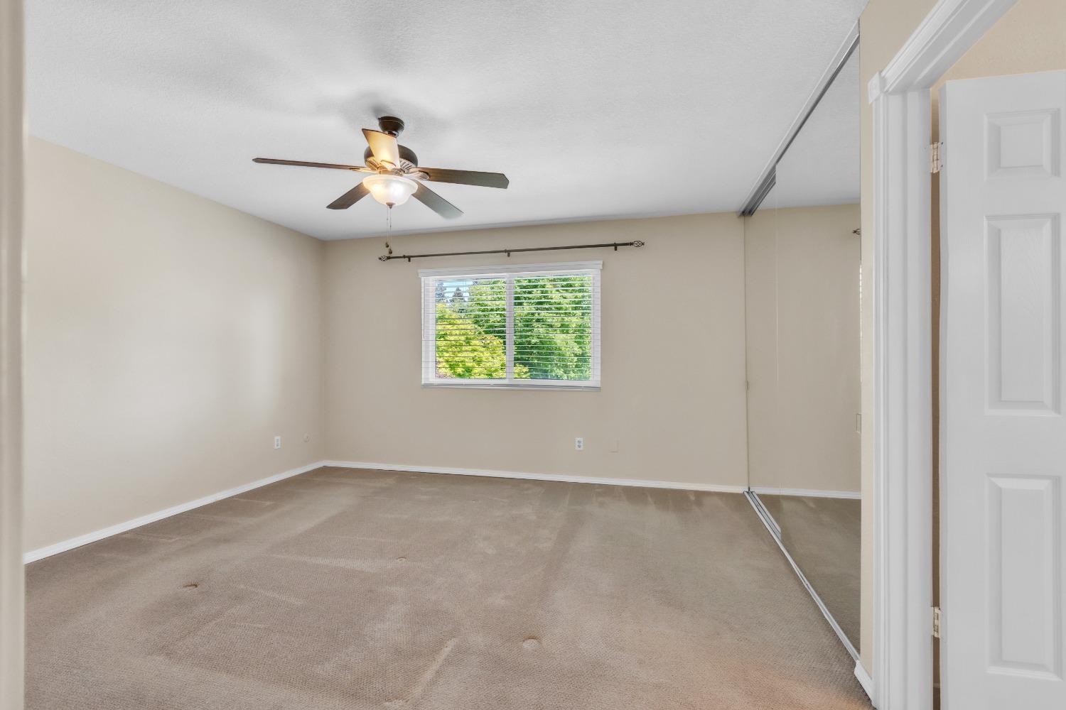 Detail Gallery Image 14 of 34 For 51 Angel Island Circle, Sacramento,  CA 95831 - 4 Beds | 2/1 Baths