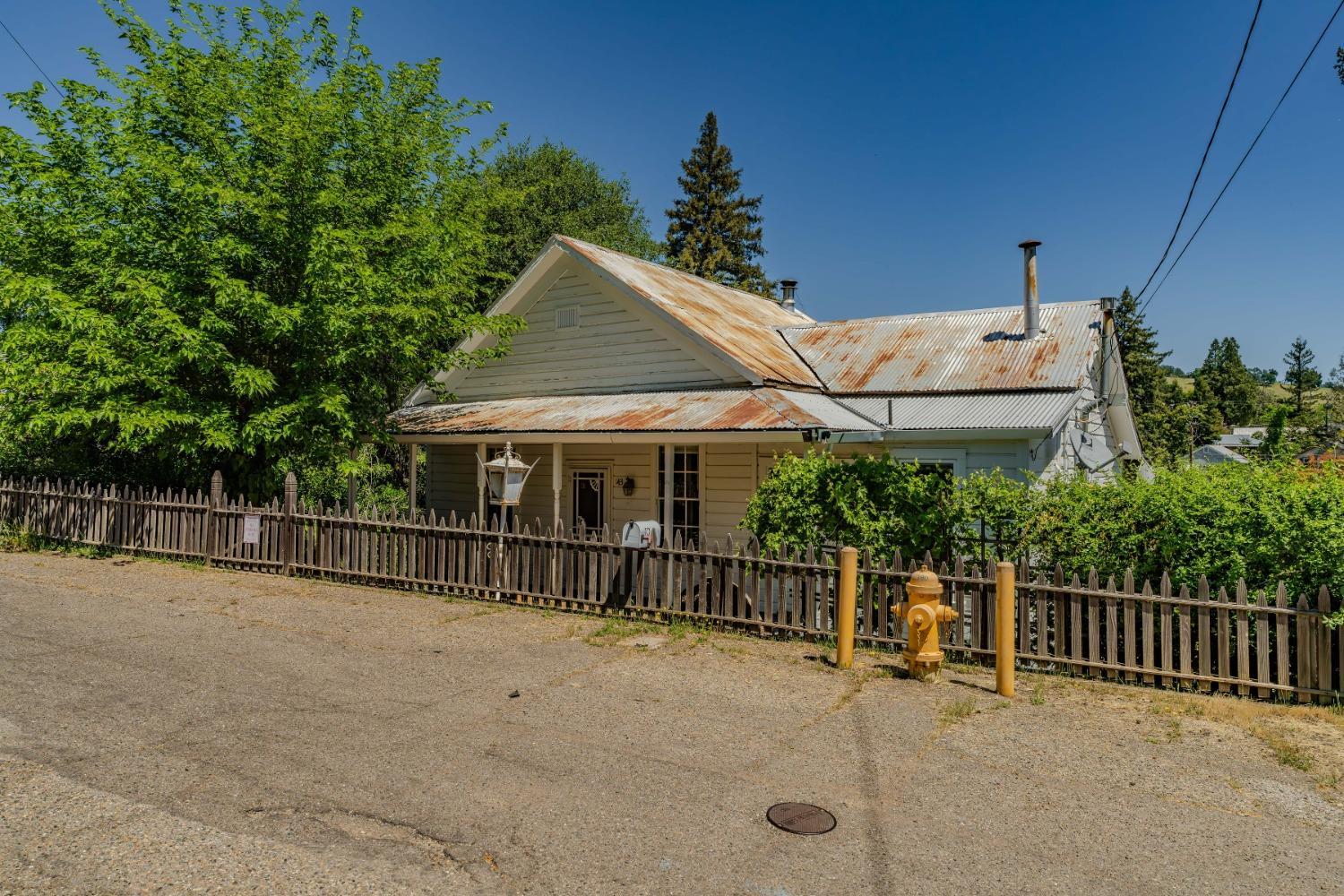 Badger Street, Sutter Creek, California image 38