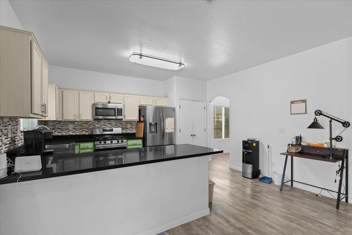 Detail Gallery Image 14 of 48 For 3129 Sonata Cir, Stockton,  CA 95212 - 4 Beds | 2/1 Baths