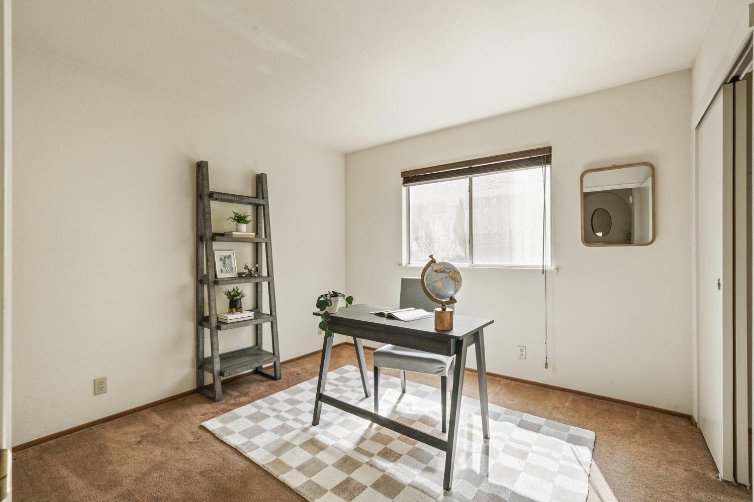 Detail Gallery Image 28 of 38 For 8329 Honeycomb Way, Sacramento,  CA 95828 - 3 Beds | 2 Baths