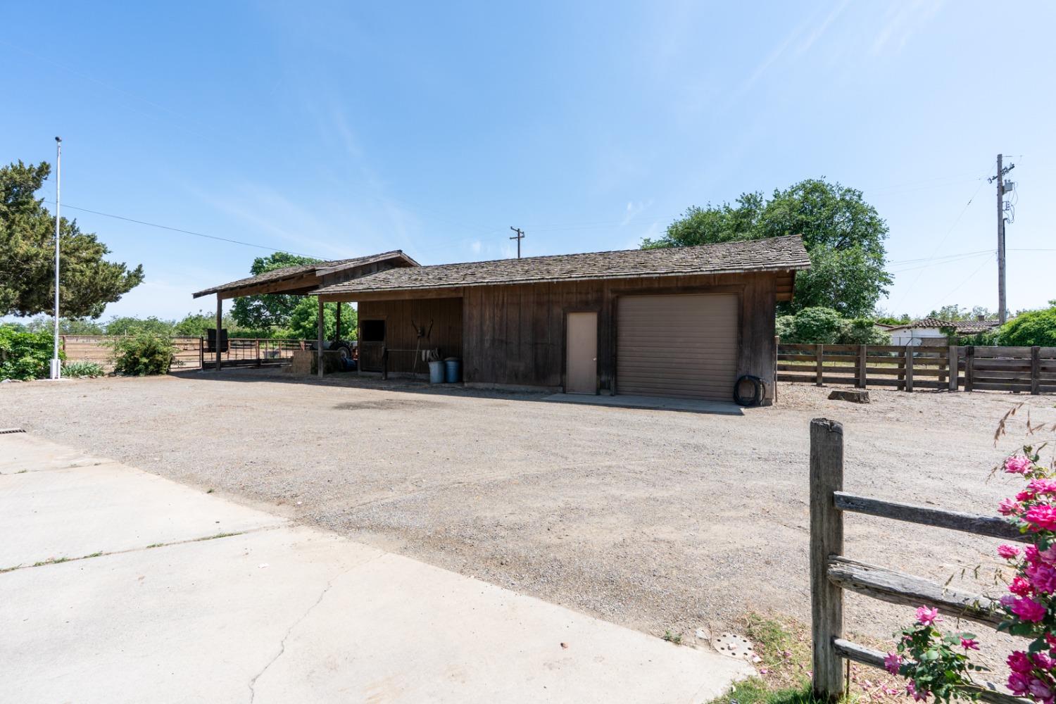Detail Gallery Image 22 of 61 For 3789 State Highway 33, Gustine,  CA 95322 - 3 Beds | 2/1 Baths