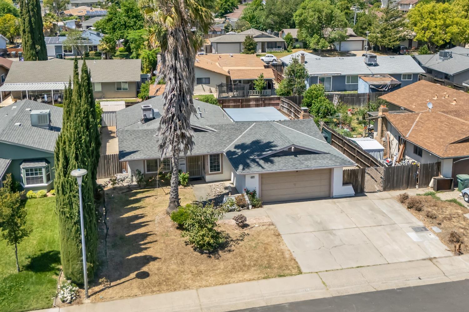 Detail Gallery Image 40 of 45 For 6833 Sandrock Way, Sacramento,  CA 95828 - 4 Beds | 2/1 Baths