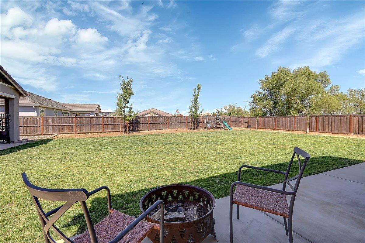 Detail Gallery Image 39 of 63 For 1465 Minories Dr, Plumas Lake,  CA 95961 - 3 Beds | 2 Baths
