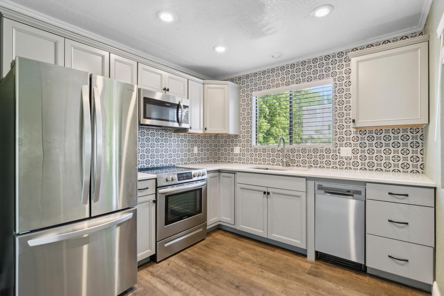 Detail Gallery Image 7 of 24 For 2900 Andre Ln #237,  Turlock,  CA 95382 - 1 Beds | 1 Baths