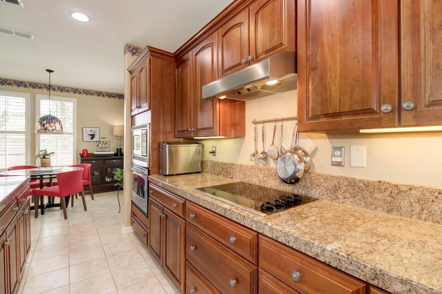 Detail Gallery Image 15 of 44 For 1960 Viola View Ct, Lincoln,  CA 95648 - 2 Beds | 2 Baths