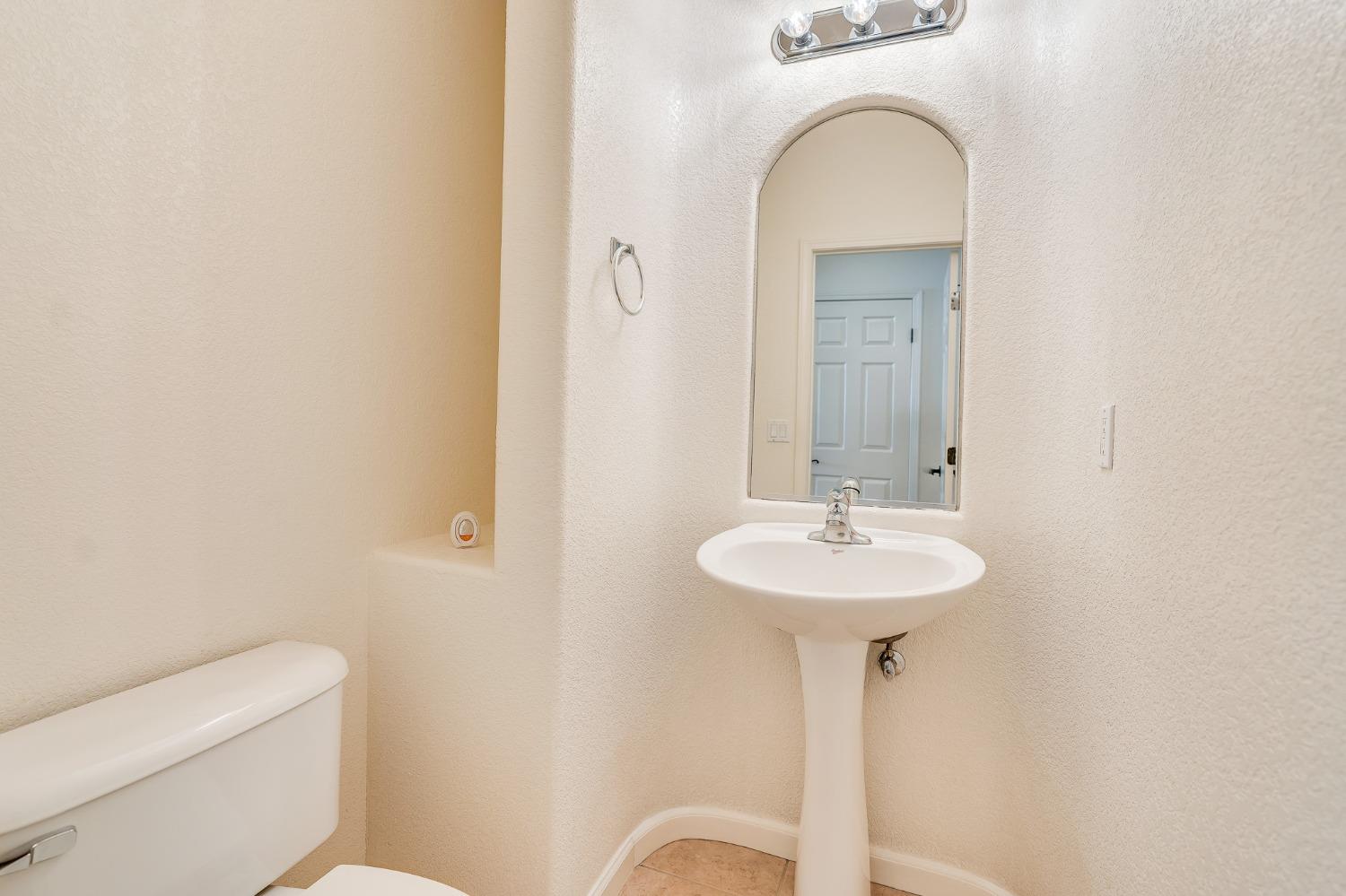 Detail Gallery Image 32 of 77 For 2080 Maximillian Ct, Los Banos,  CA 93635 - 4 Beds | 2/1 Baths