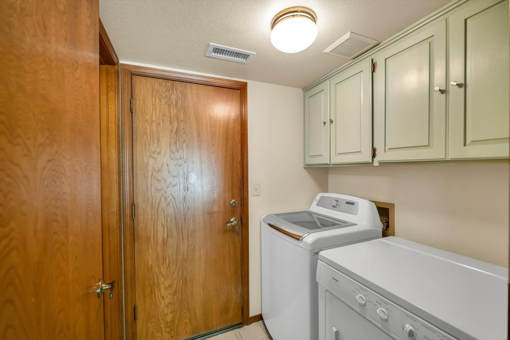 Detail Gallery Image 21 of 53 For 1231 Antelope Ave, Davis,  CA 95616 - 4 Beds | 2/1 Baths