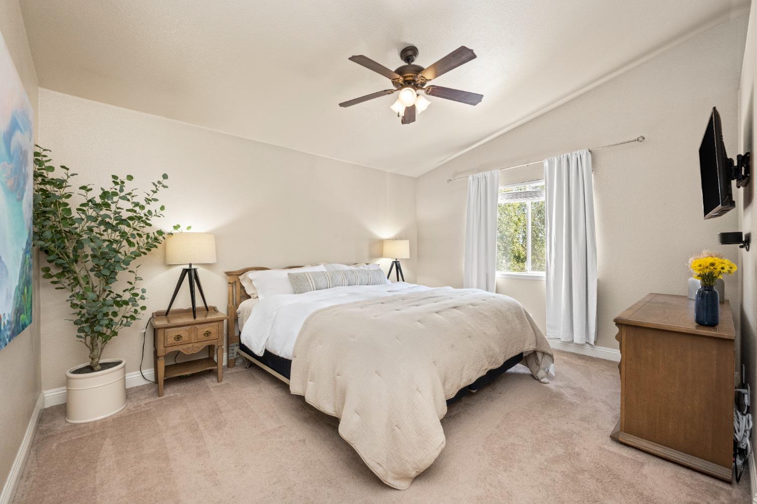 Detail Gallery Image 28 of 42 For 2106 Cargill Way, Roseville,  CA 95747 - 4 Beds | 2/1 Baths