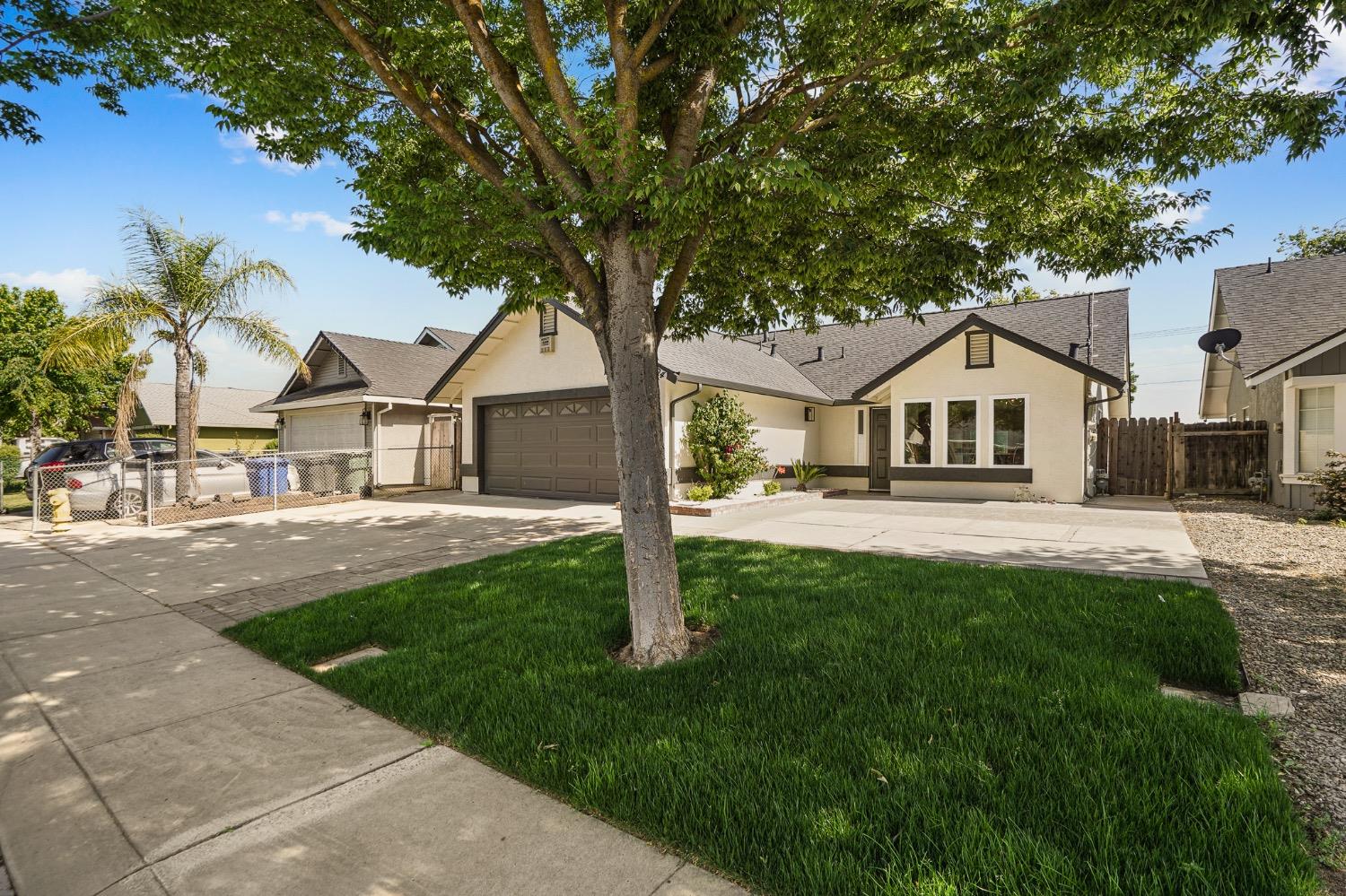 Detail Gallery Image 6 of 39 For 404 Kirbys Mill Dr, Modesto,  CA 95358 - 3 Beds | 2 Baths