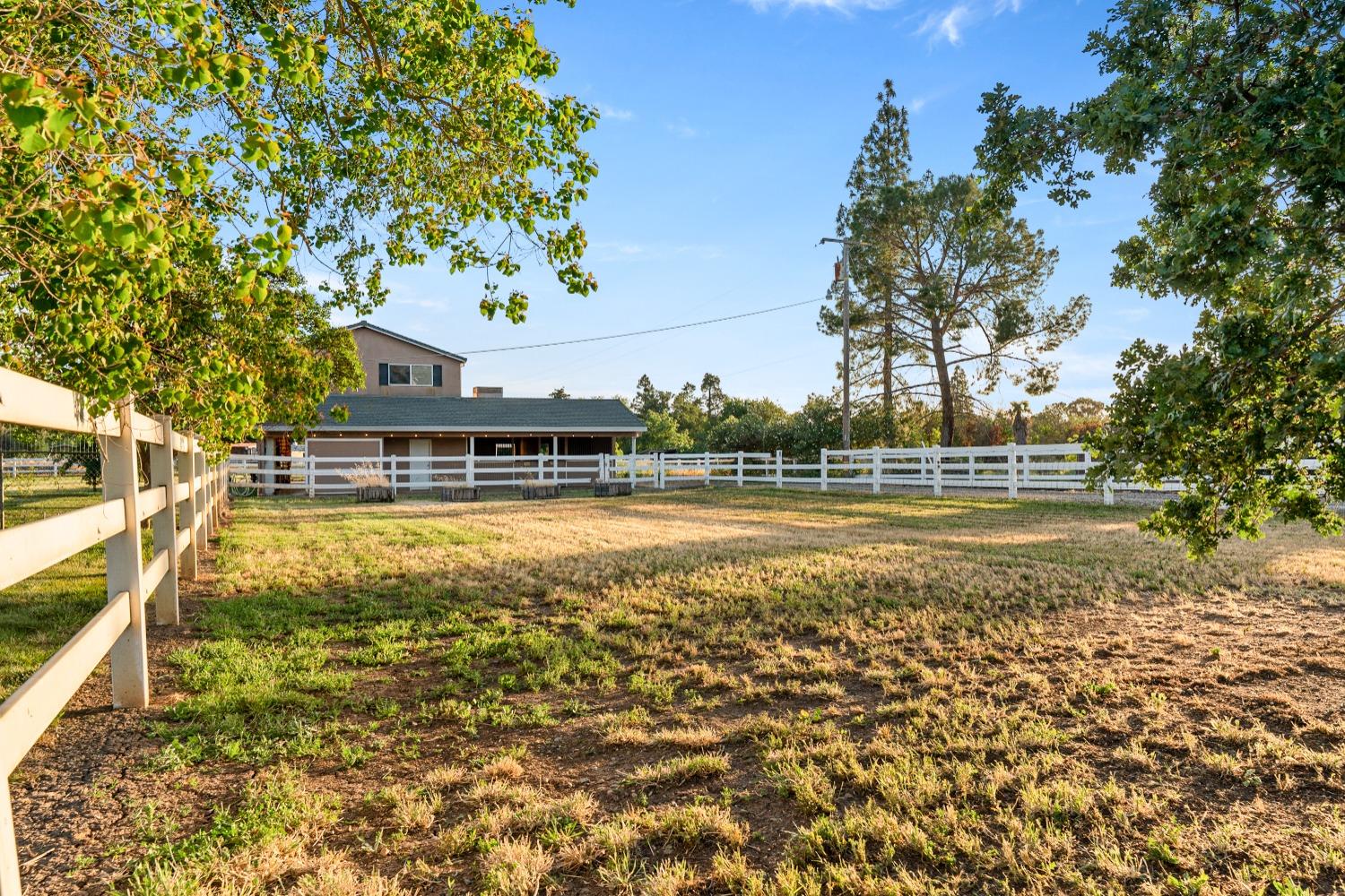 Detail Gallery Image 96 of 99 For 11750 Cresthill Dr, Elk Grove,  CA 95624 - 4 Beds | 2 Baths