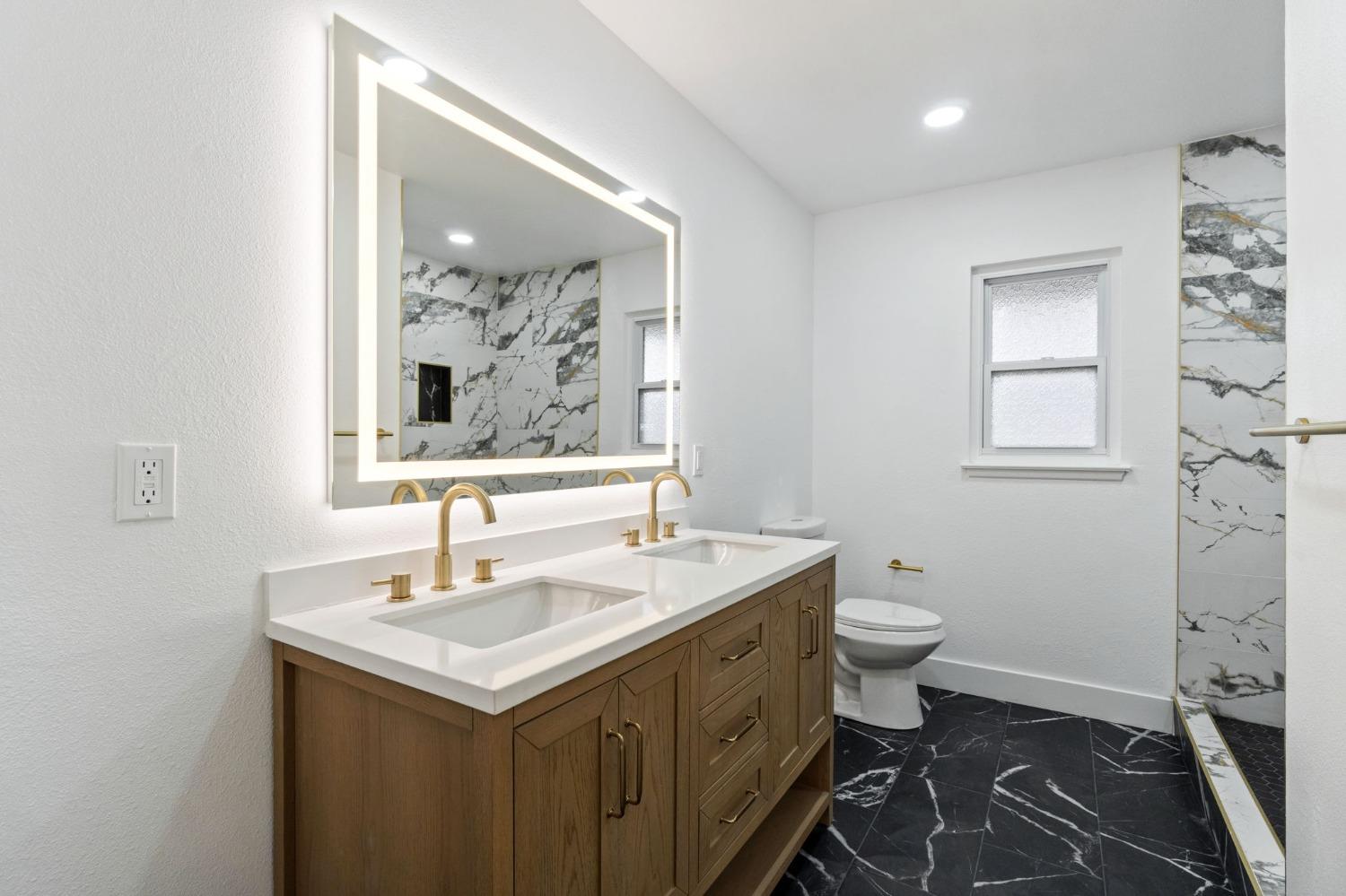Detail Gallery Image 21 of 33 For 5231 N Del Mar Ave, Fresno,  CA 93704 - 3 Beds | 2 Baths