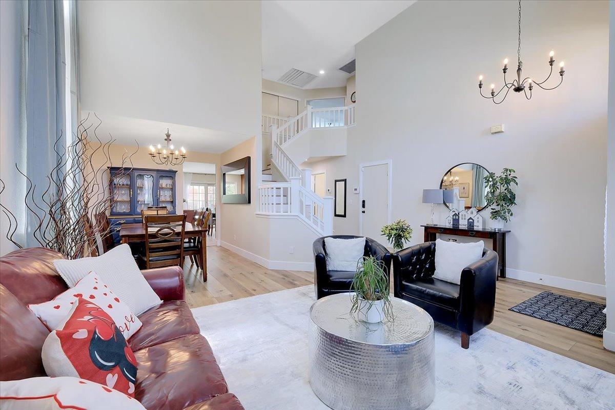 Detail Gallery Image 11 of 93 For 516 Radisson Dr, Yuba City,  CA 95991 - 5 Beds | 3 Baths