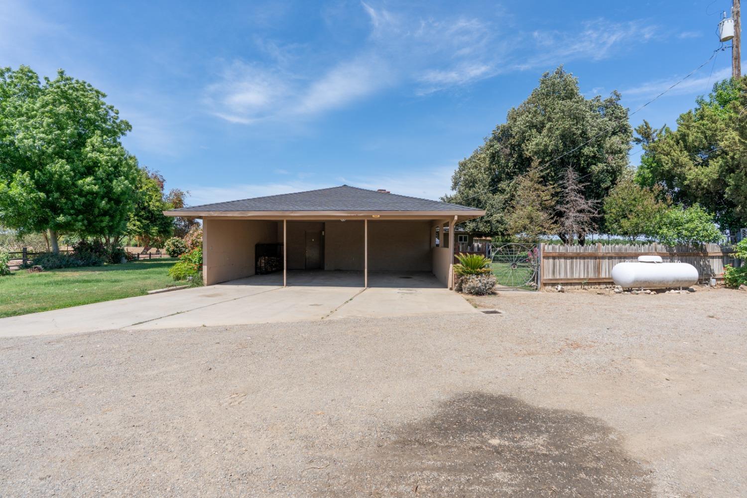 Detail Gallery Image 10 of 61 For 3789 State Highway 33, Gustine,  CA 95322 - 3 Beds | 2/1 Baths