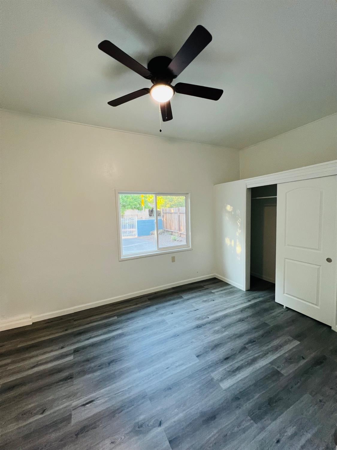 Detail Gallery Image 12 of 19 For 710 E 4th, Stockton,  CA 95206 - 4 Beds | 2 Baths