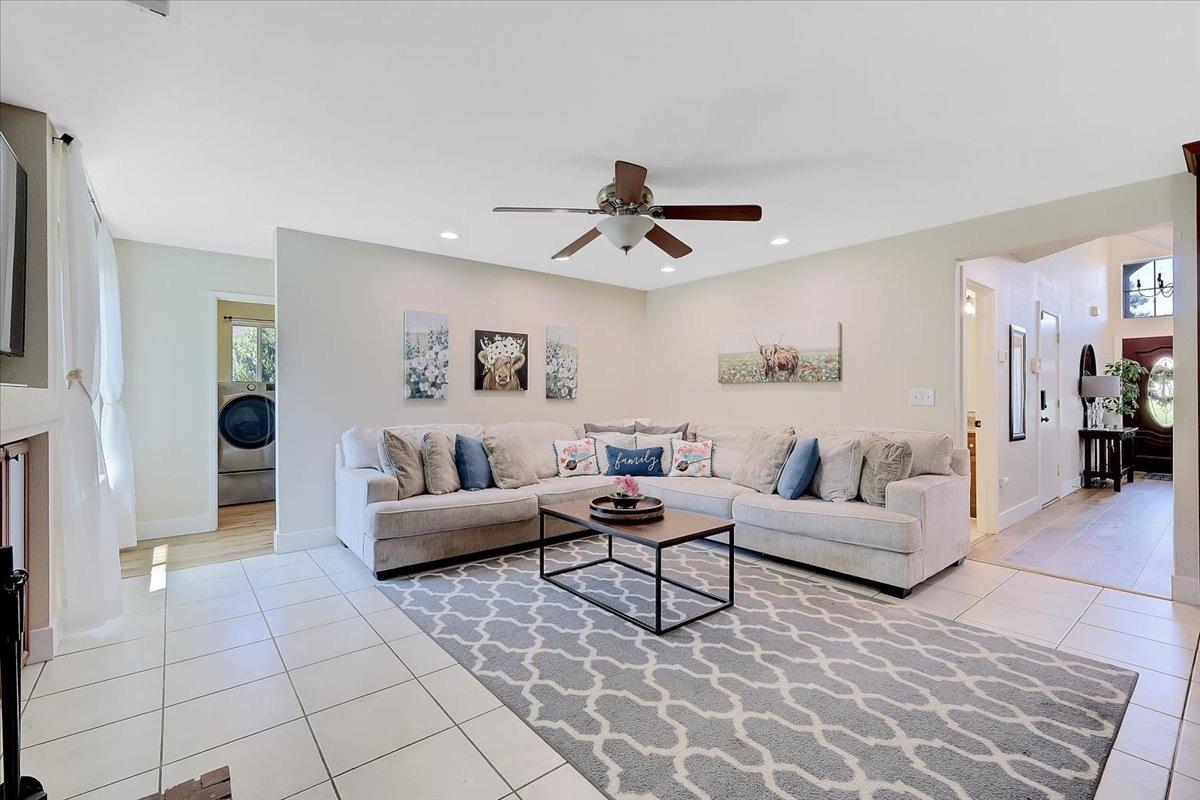 Detail Gallery Image 35 of 93 For 516 Radisson Dr, Yuba City,  CA 95991 - 5 Beds | 3 Baths