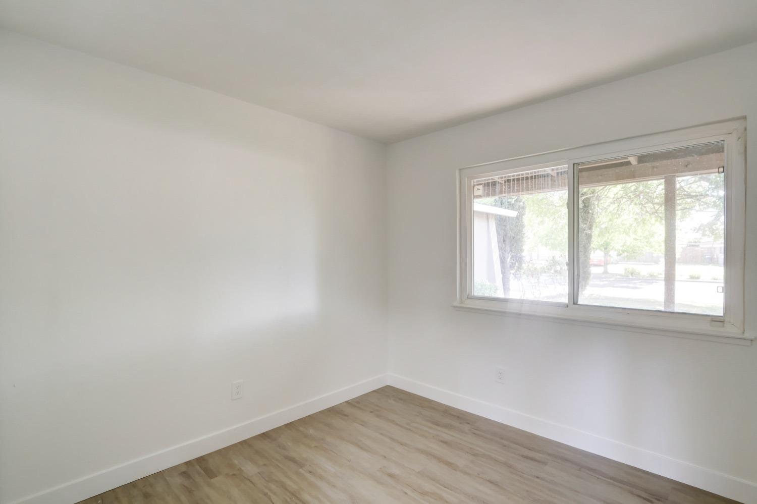 Detail Gallery Image 26 of 41 For 7915 Center Pkwy, Sacramento,  CA 95823 - 3 Beds | 1/1 Baths