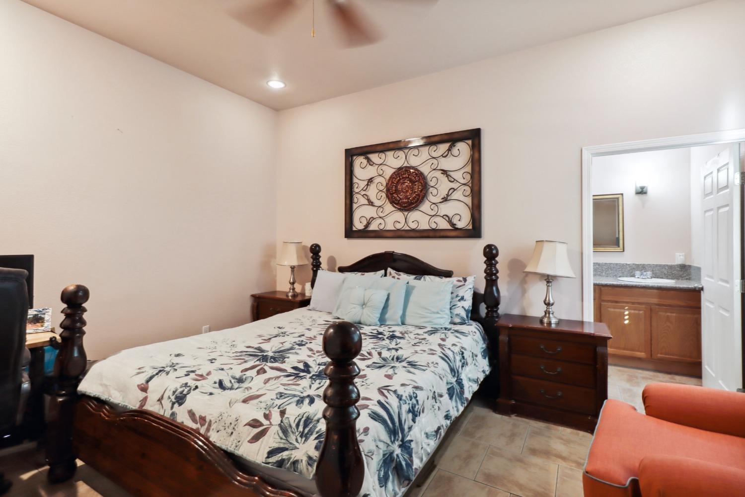 Detail Gallery Image 14 of 37 For 1724 Belt Way, Sacramento,  CA 95832 - 4 Beds | 2 Baths