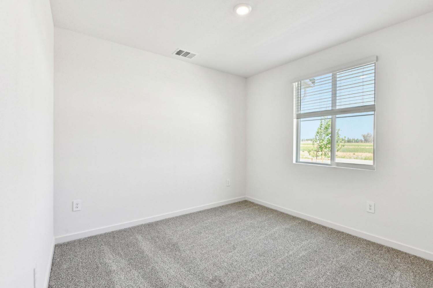 Detail Gallery Image 18 of 38 For 1280 Bastion Ave, Galt,  CA 95632 - 4 Beds | 3 Baths