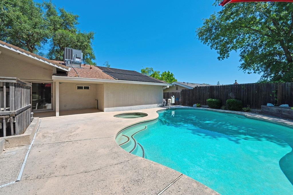 Detail Gallery Image 55 of 65 For 7600 Woodland Ln, Fair Oaks,  CA 95628 - 5 Beds | 3 Baths