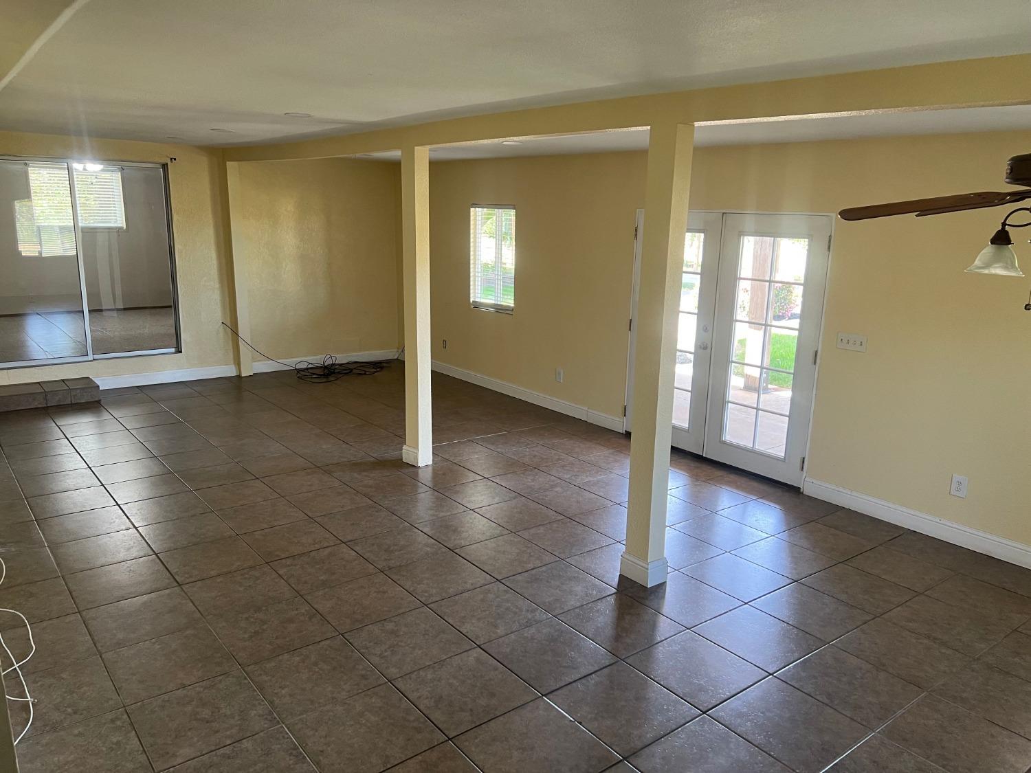 Detail Gallery Image 10 of 21 For 3437 Geer Rd, Modesto,  CA 95326 - 3 Beds | 2 Baths