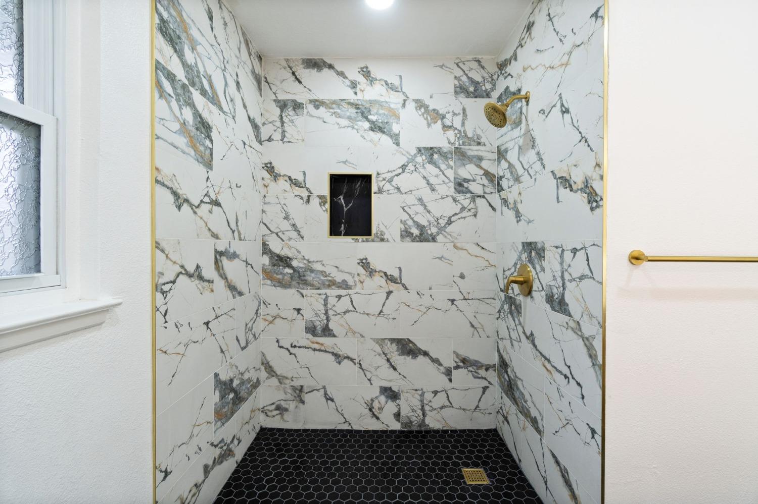 Detail Gallery Image 22 of 33 For 5231 N Del Mar Ave, Fresno,  CA 93704 - 3 Beds | 2 Baths