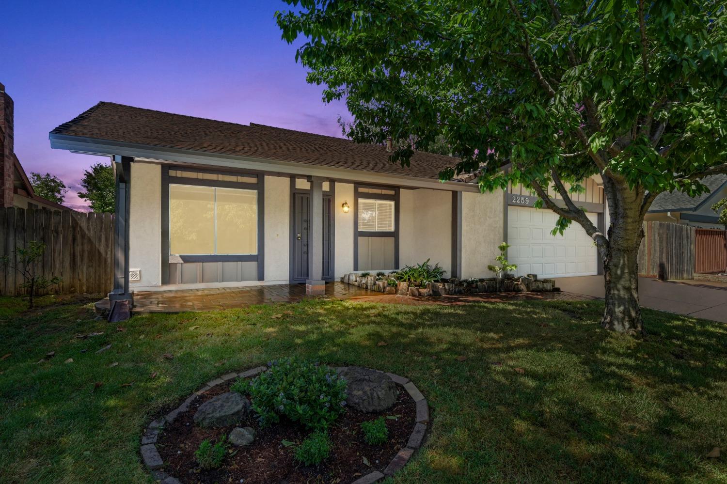 Detail Gallery Image 13 of 69 For 2259 River Trails Cir, Rancho Cordova,  CA 95670 - 3 Beds | 2 Baths