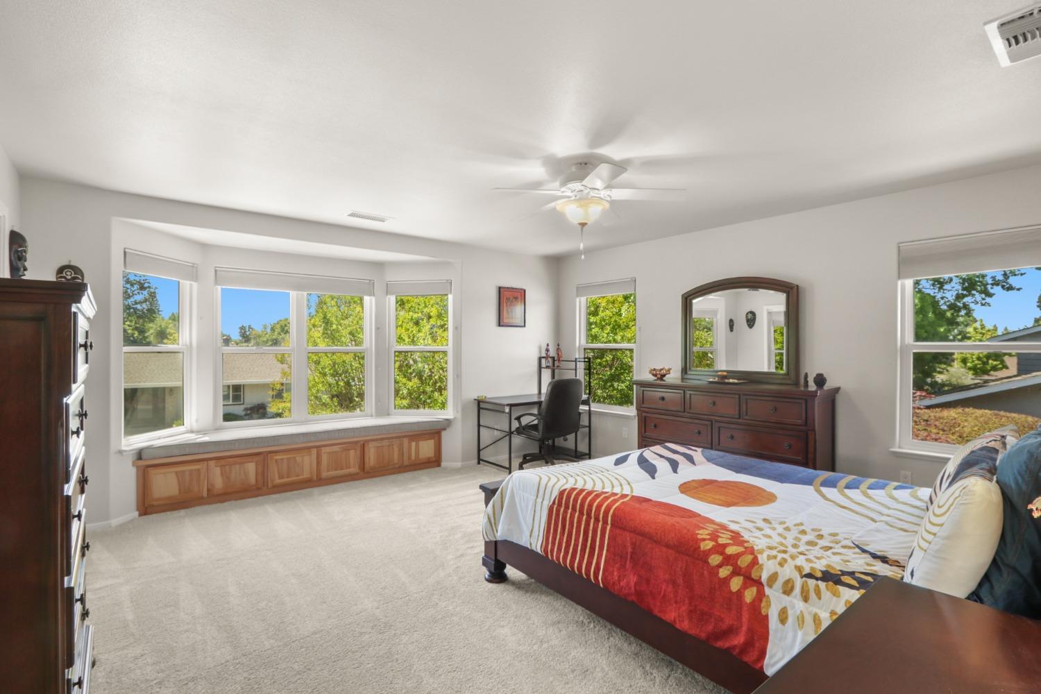Detail Gallery Image 32 of 68 For 120 Clunie Dr, Sacramento,  CA 95864 - 4 Beds | 3/1 Baths