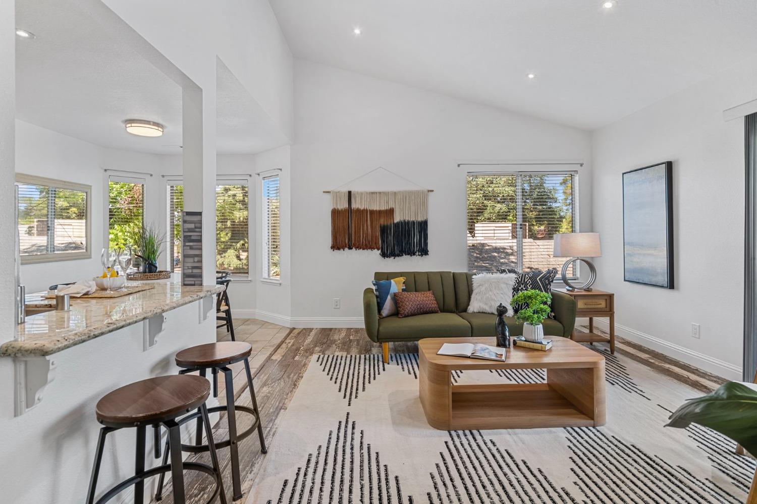 Detail Gallery Image 1 of 28 For 999 Porter Ave #12,  Stockton,  CA 95207 - 2 Beds | 1 Baths