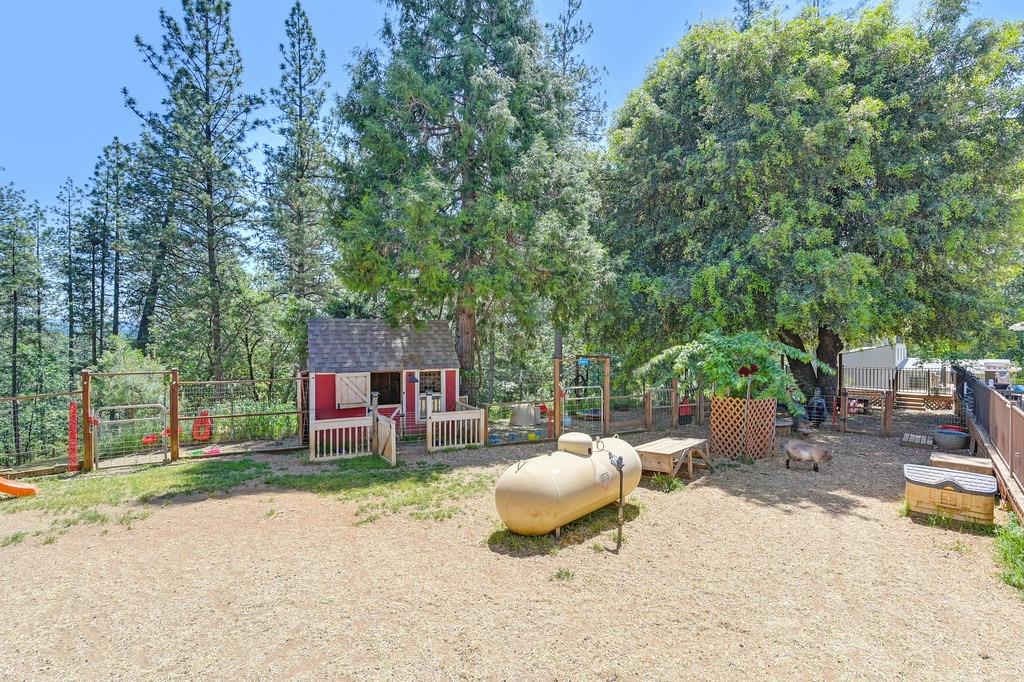 Detail Gallery Image 24 of 38 For 20427 Starlight Ln, Grass Valley,  CA 95945 - 3 Beds | 2 Baths
