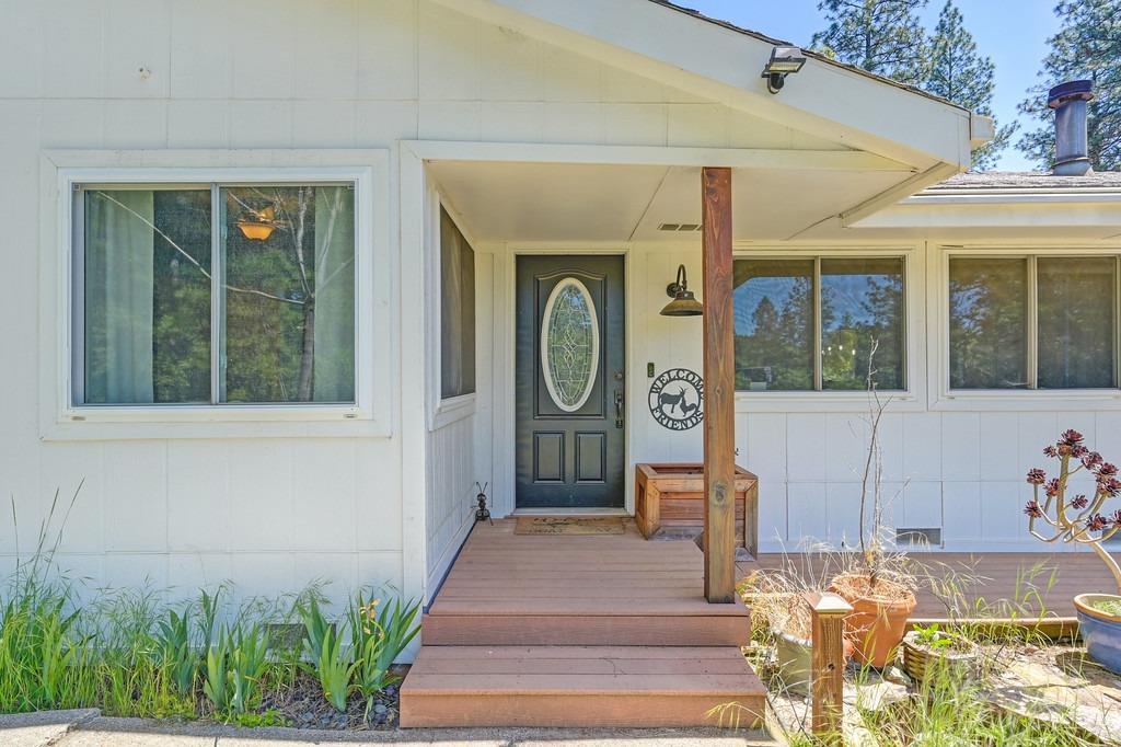 Detail Gallery Image 5 of 38 For 20427 Starlight Ln, Grass Valley,  CA 95945 - 3 Beds | 2 Baths