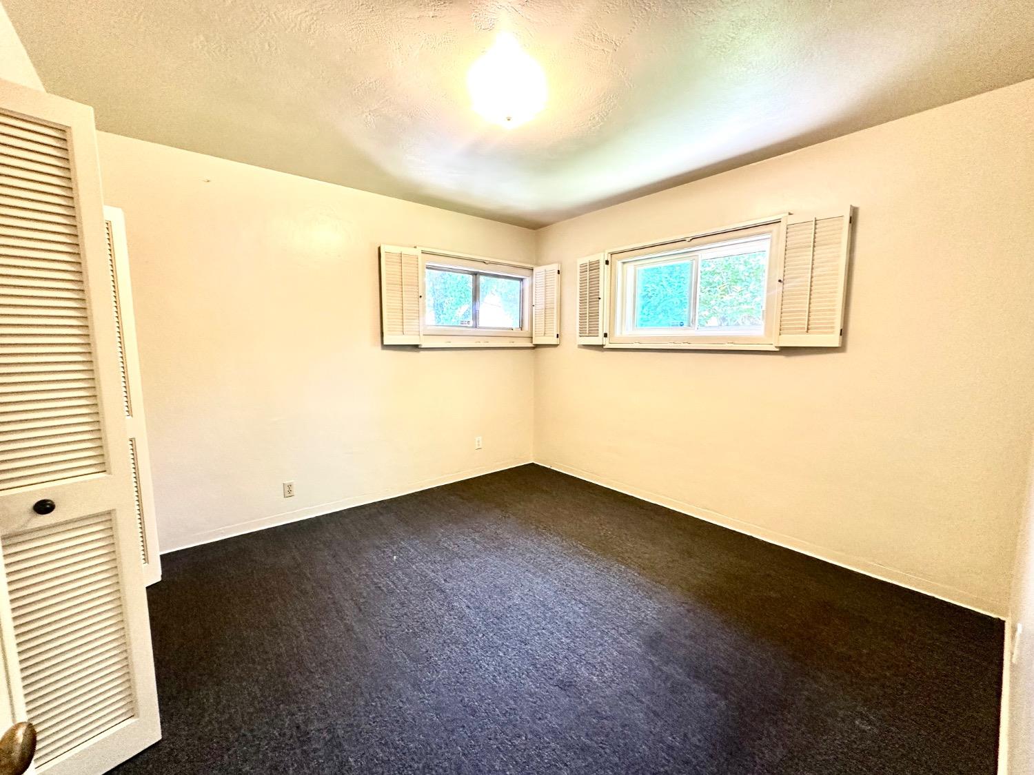 Detail Gallery Image 21 of 29 For 1112 S Country Club Blvd, Stockton,  CA 95204 - 3 Beds | 2 Baths