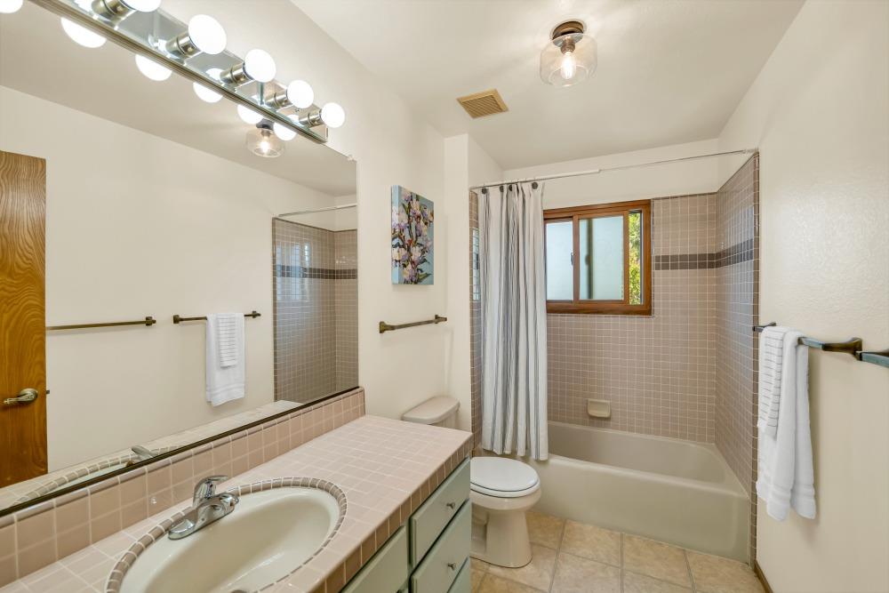 Detail Gallery Image 29 of 53 For 1231 Antelope Ave, Davis,  CA 95616 - 4 Beds | 2/1 Baths