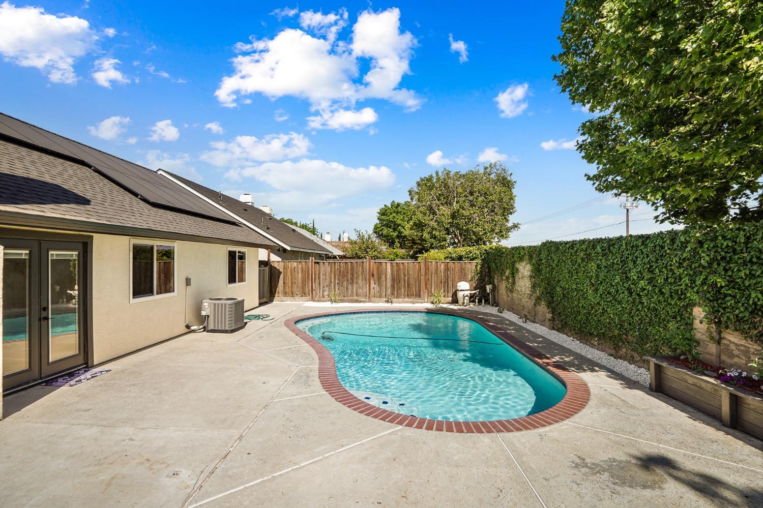 Detail Gallery Image 39 of 39 For 404 Kirbys Mill Dr, Modesto,  CA 95358 - 3 Beds | 2 Baths